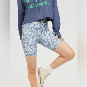 Aerie Offline High Waisted 7" Crossover Floral Bike Shorts